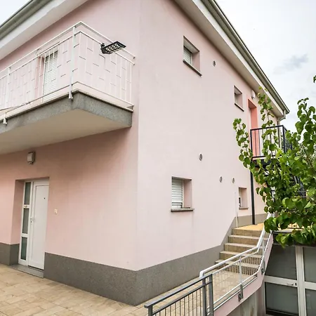 Apartma Dada Lägenhet *